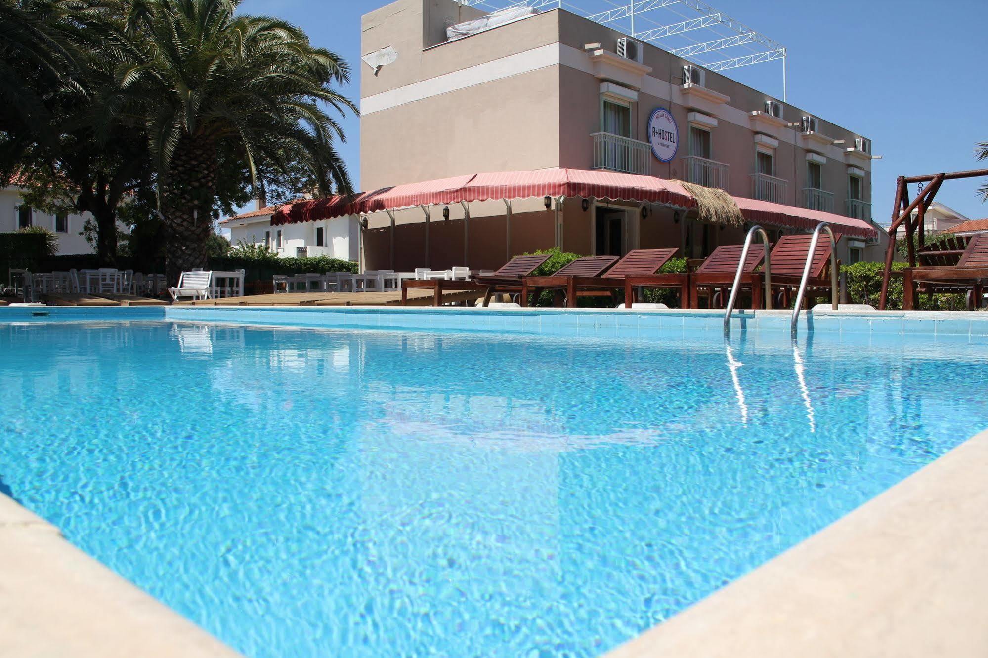 R+ Hotel By Rooms Cesme Ngoại thất bức ảnh